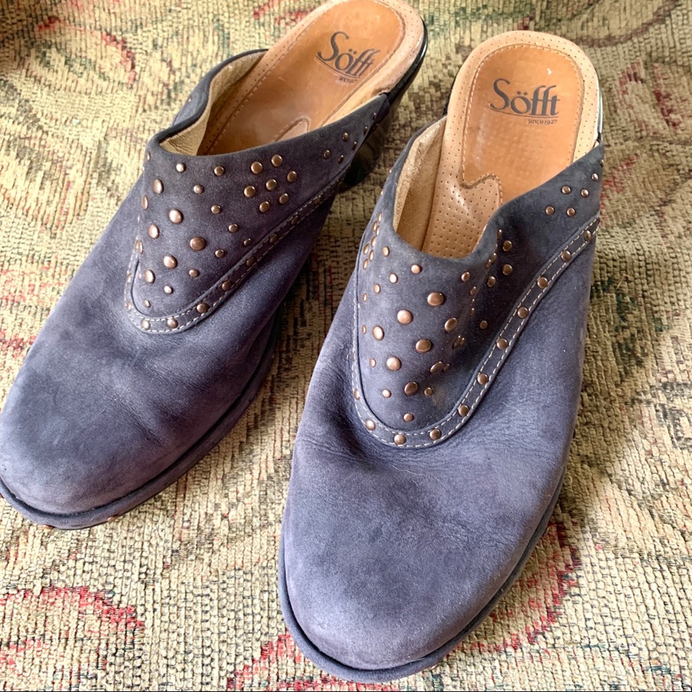 Sofft leather clogs/mules